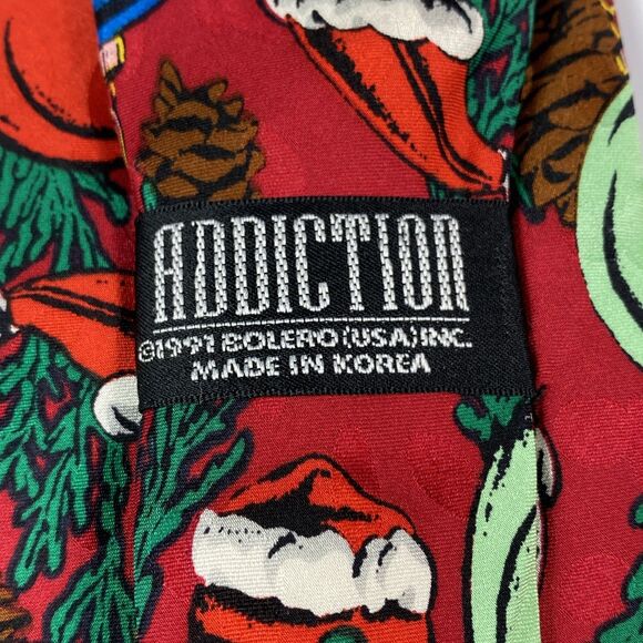 Christmas Season Greetings Men's Silk Tie Set of 2 Black & Red Santa Pine Cones - Picture 7 of 7